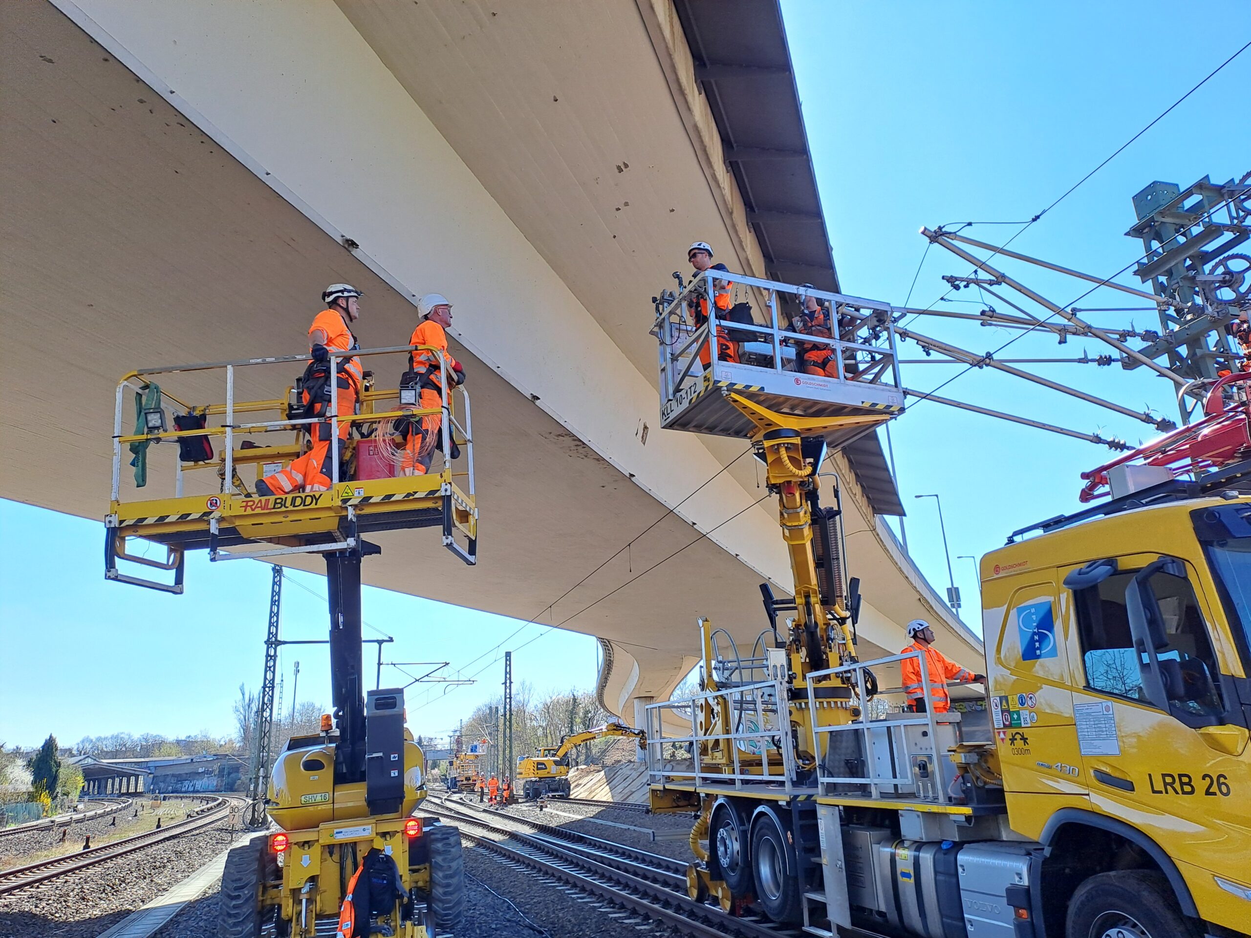 Crumbling Bridges in Berlin: Spontaneous Dismantling of Overhead Line ...
